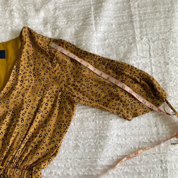 Blue Life Leopard Animal Print Bruno Romper size Medium Mustard Golden Glow - Picture 11 of 11